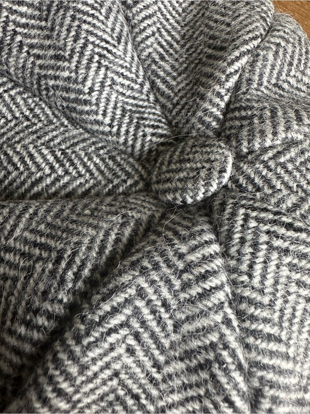 Authentic 100% Icelandic Wool Tweed Newsboy Cap - Picture 3 of 7